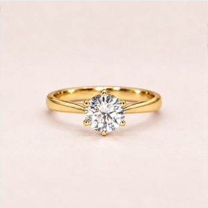 Silene Round Shape Engagement Ring