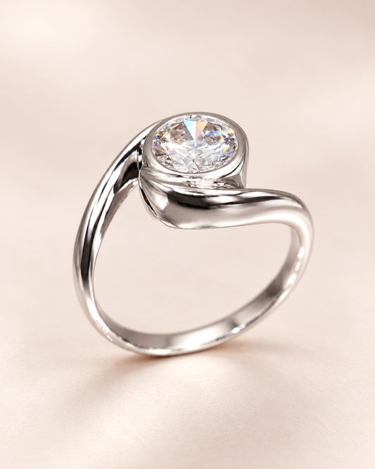 Maristella Round Brilliant Diamond Engagement Ring
