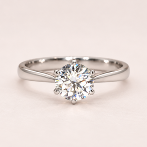Silene Round Shape Engagement Ring